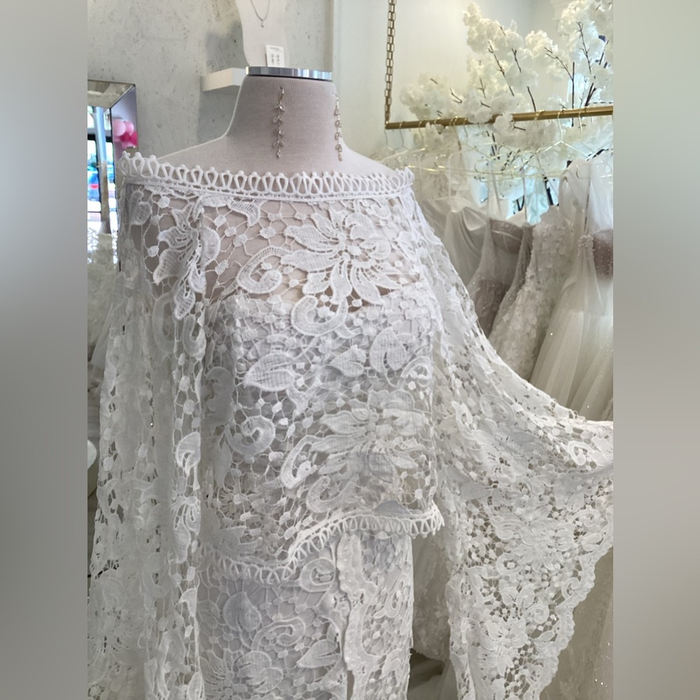 Boho beach Wedding Dress - Picture 2 of 2